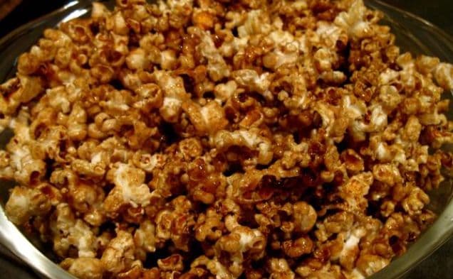 Apple-Infused Caramel Corn
