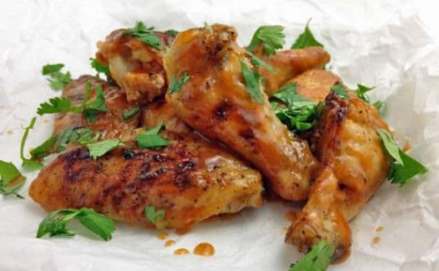 Baked Honey Sriracha Chicken Wings