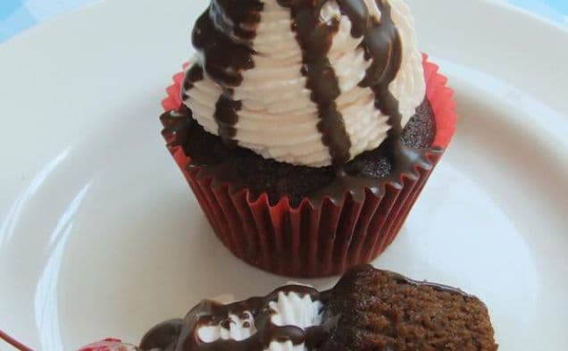 Cherry Coke Float Cupcakes With Chocolate Shell