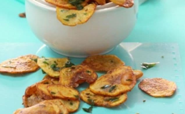 Curry Leaves Potato Chips