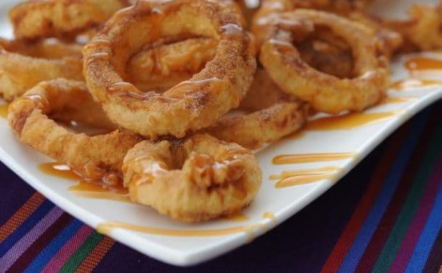 Dessert Apple Rings With Cinnamon Cream Syrup