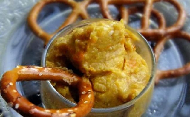 Hummus with roasted orange peppers