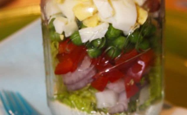 Southern 7 Layer Salad in a Mason Jar