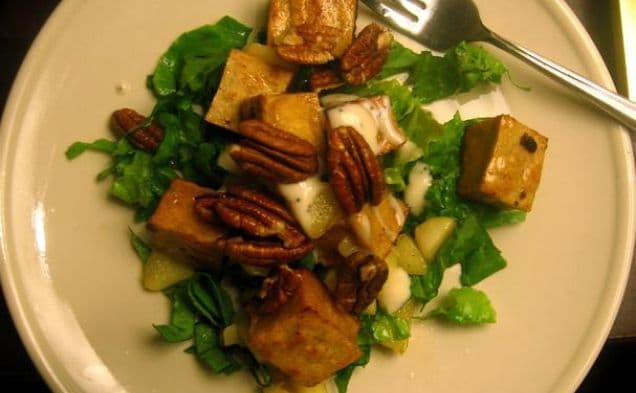 Caramelized Tofu & Gala Apple Salad