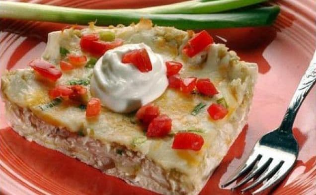 Chicken Verde Enchilada Casserole