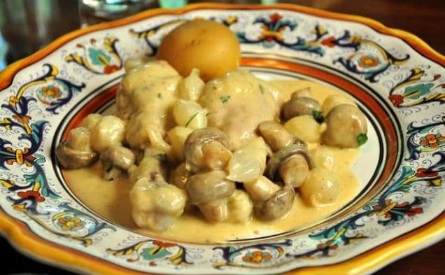 Chicken with White Wine Tarragon Cream Sauce