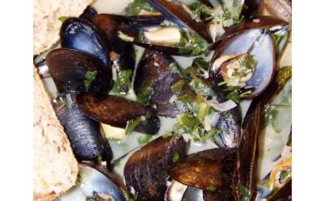 Classic French Mussels