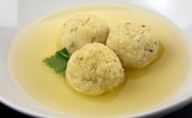 Classic Matzo Ball Soup