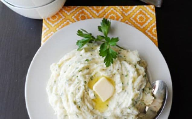 Creamy Mashed Potatoes with Parsley