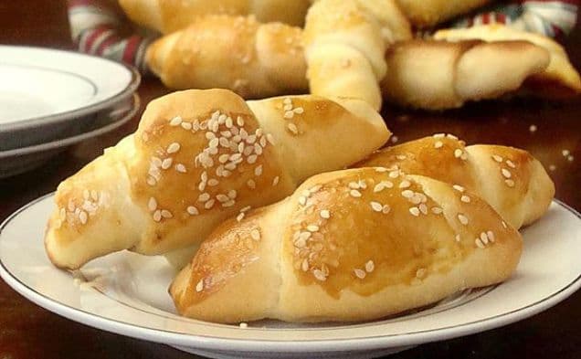 Croissants With Sesame Seeds (Kifli)