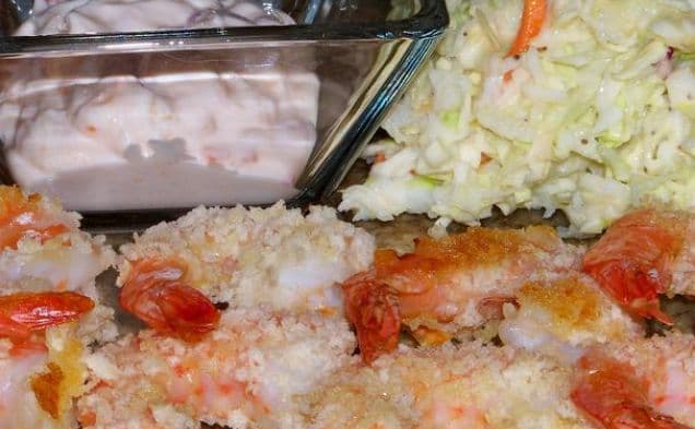Crunchy Panko Breaded Shrimp With Sour Cream and Chili Garlic Sauce