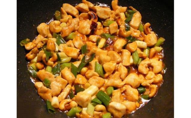 Kung Pao Chicken With Peanuts