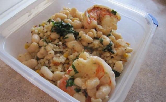Lemony Shrimp With White Beans and Garlic