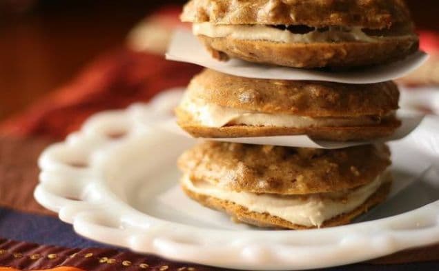 Maple-Nut Oatmeal Cream Pies