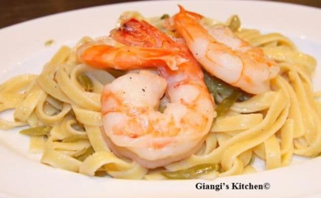 Poached Prawns with Fettuccine and French String Beans