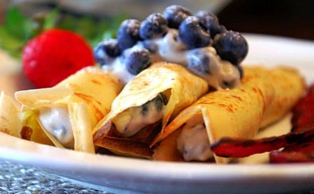 Reduced Fat Blueberry Cheesecake Crepes