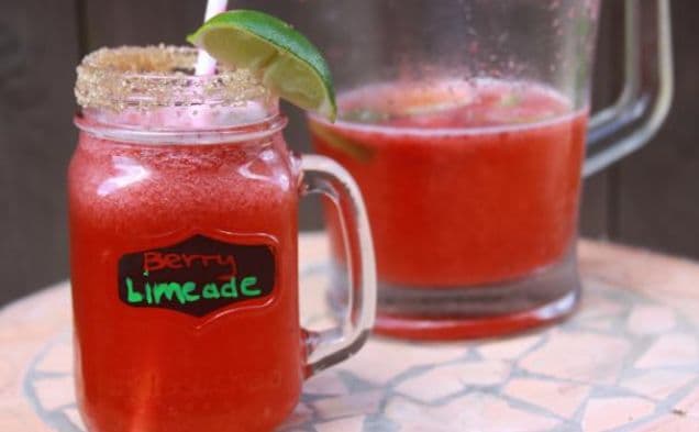 Refreshing Strawberry Limeade