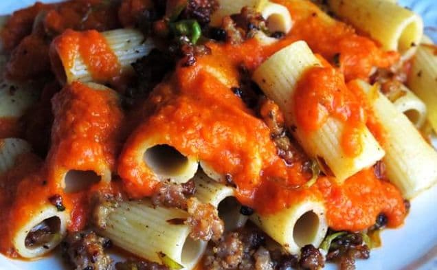 Rigatoni With Sweet Sausages In Creamy Tomato Sauce