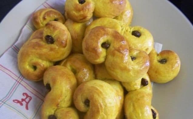 Saffron Buns - Swedish Lussebullar