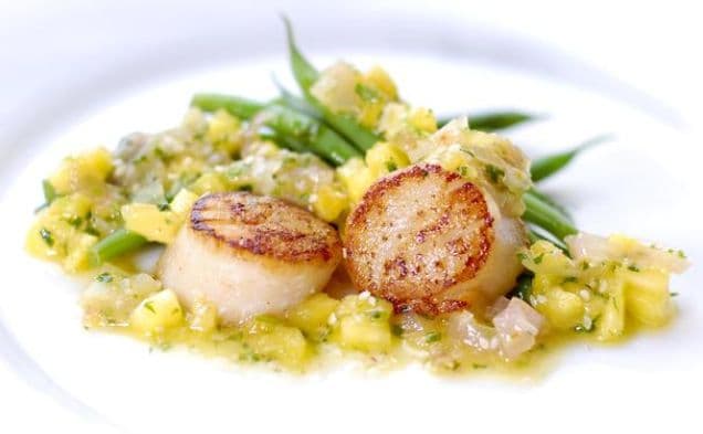 Seared Scallops With Pineapple, Ginger & Lemongrass Salsa