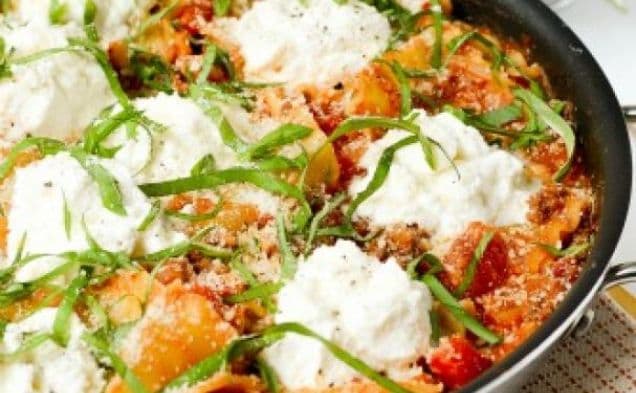 Skillet Lasagna Topped with Ricotta