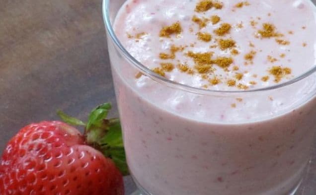 Strawberry and Banana Lassi