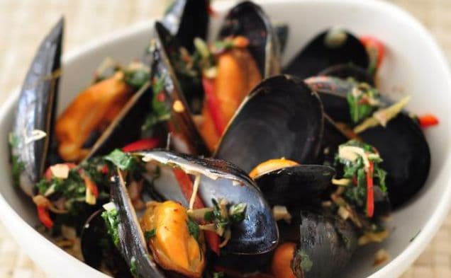 Thai-Style Mussels