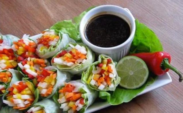 Vegetarian Spring Rolls With Garlic Lime Sauce
