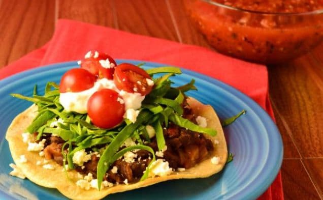 Vegetarian Tostadas With Spicy Black Beans (+gluten free)