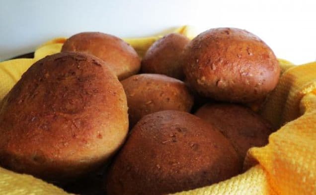 Whole Wheat Dinner Rolls